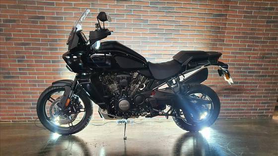 HARLEY-DAVIDSON PAN AMERICA 1250 S 